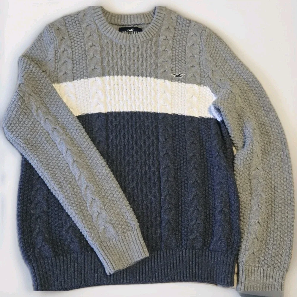 Hollister Mens Small Cable Knit Sweater Colorblock Gray Navy White Crewneck Cozy